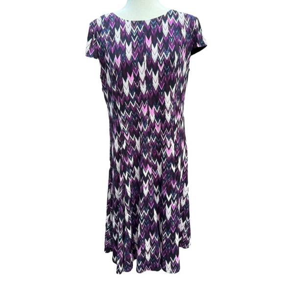 Eliza J Size 12 Chevron Print Dress Purple Pink Modest Summer Travel Work Church - Picture 1 of 10